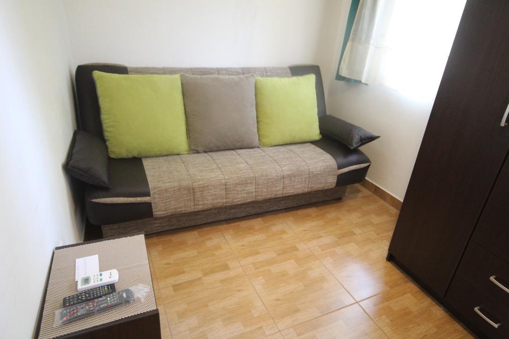 Apartments Olga Virpazar Luaran gambar