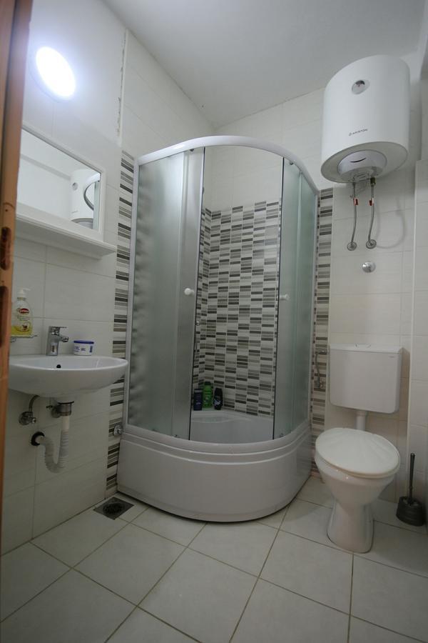 Apartments Olga Virpazar Luaran gambar